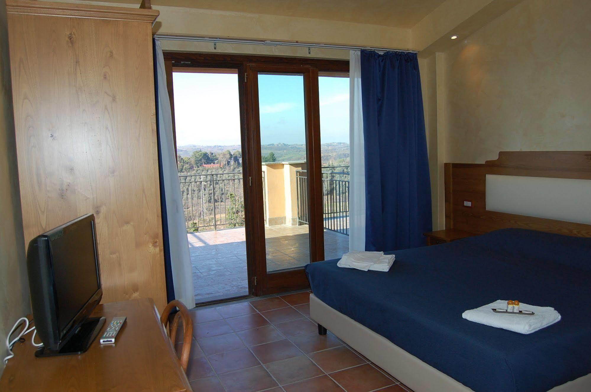 Francalancia Country Resort Castelnuovo Di Porto Exteriér fotografie